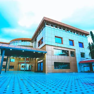 Hotel White City, North Paravur